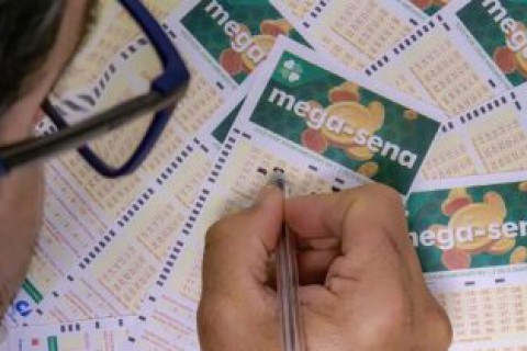 Mega-Sena sorteia neste sábado prêmio acumulado em R$ 7 milhões